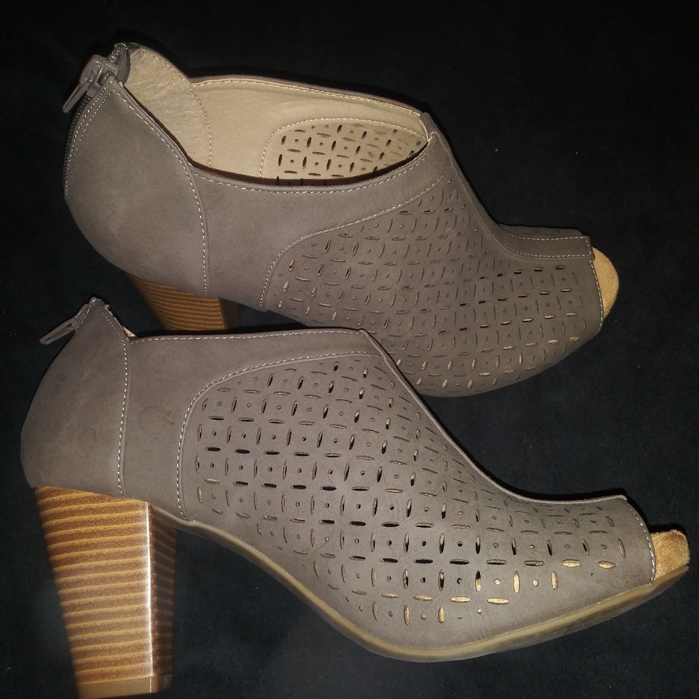 *NEW* Giani Pumps